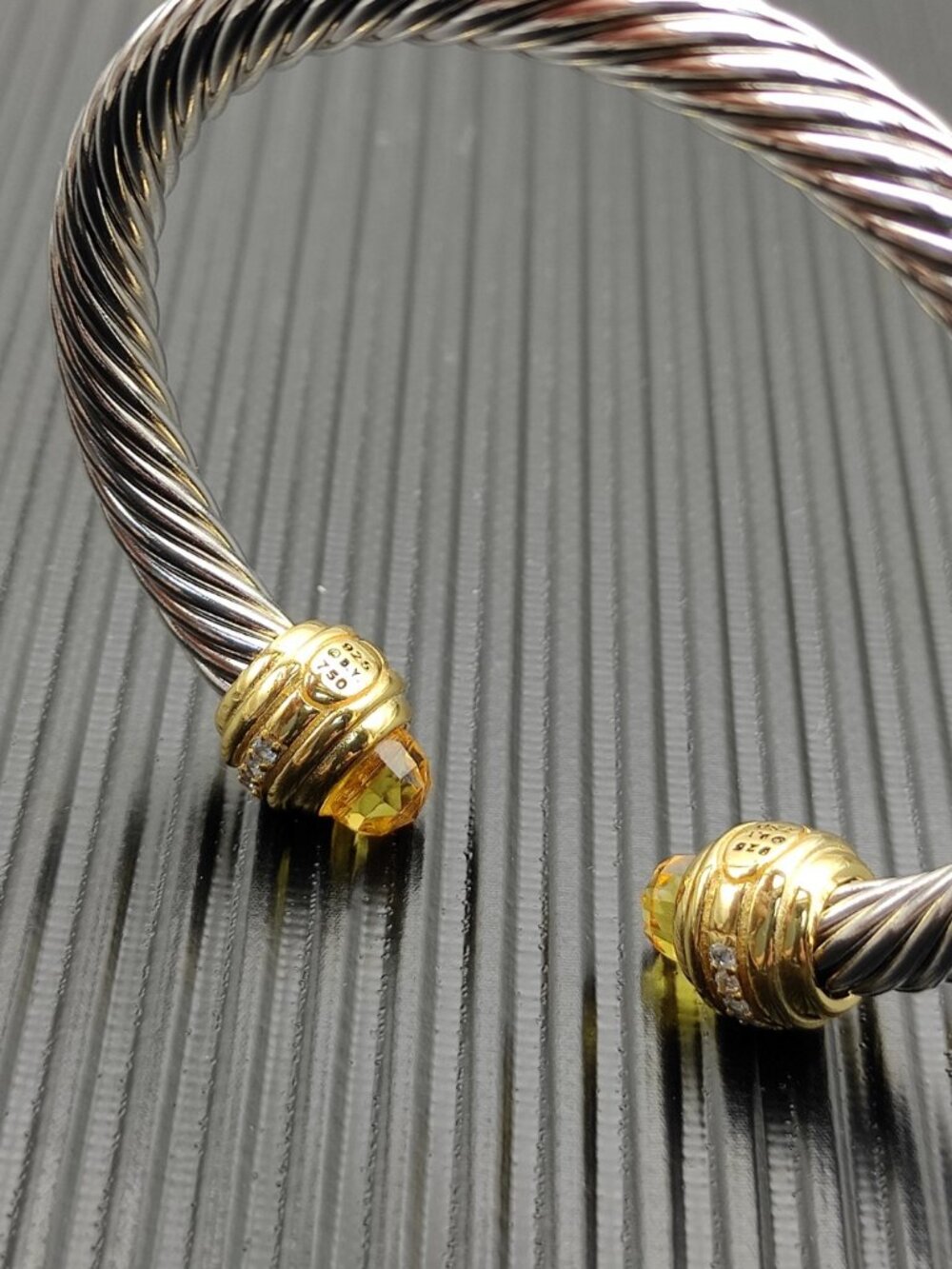 David Yurman—Silver—7mm Bracelet with Gold End Caps Set with Yellow Diamonds - Picture 4 of 8